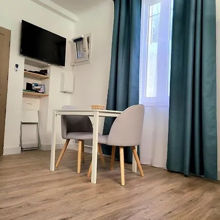 Chez Melanie Et Rodolphe Apartament *
